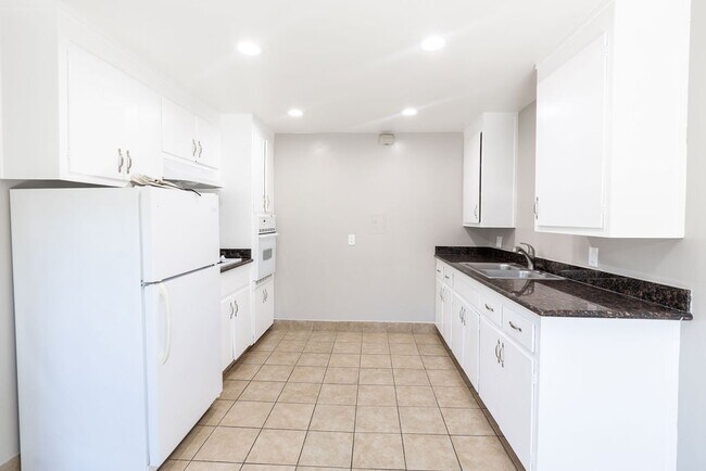 1 Bedroom, 1 Bathroom 14 floor plan